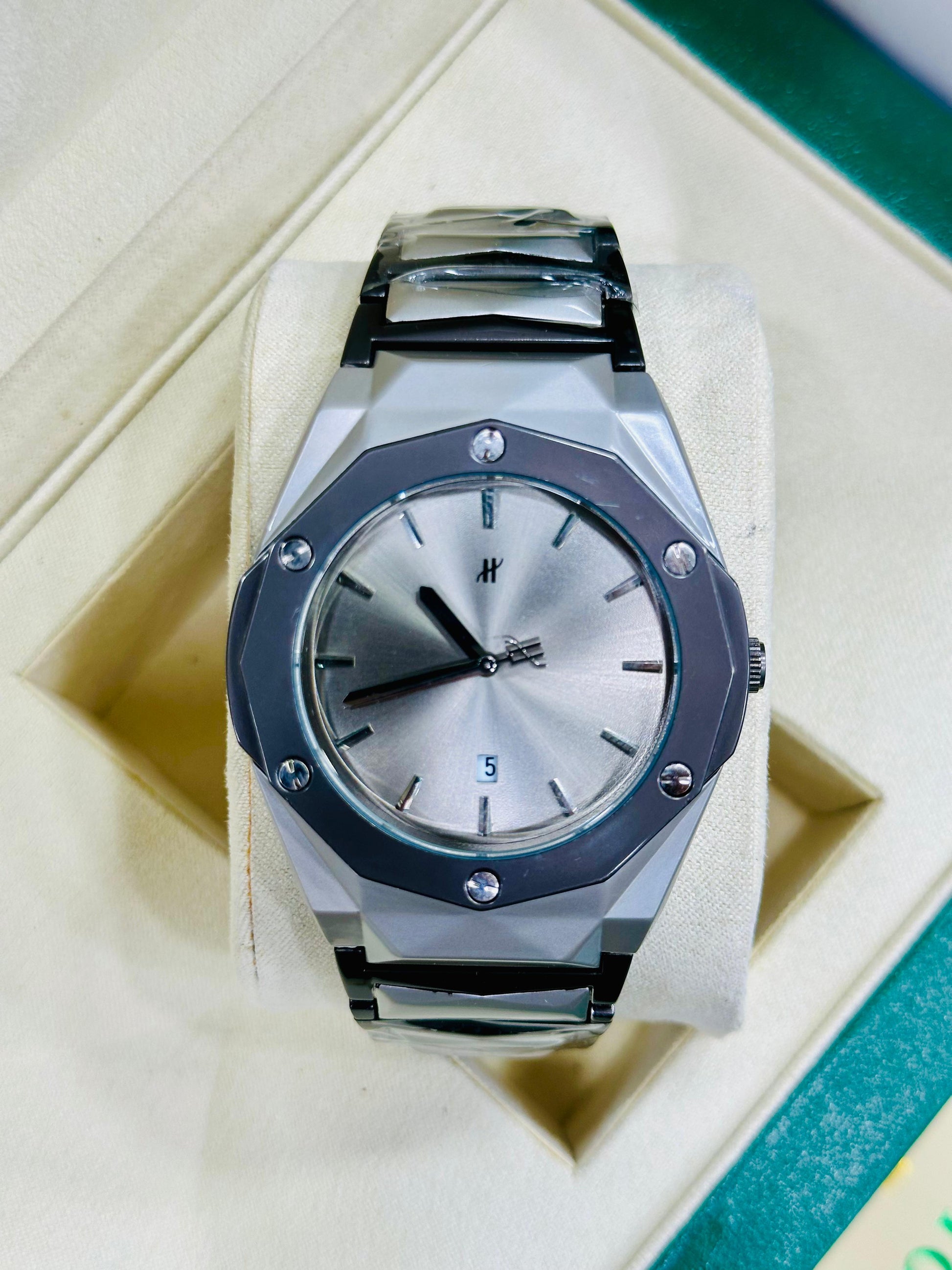 Hublot Diamond Cut – Heavy Weight (Limited Edition)