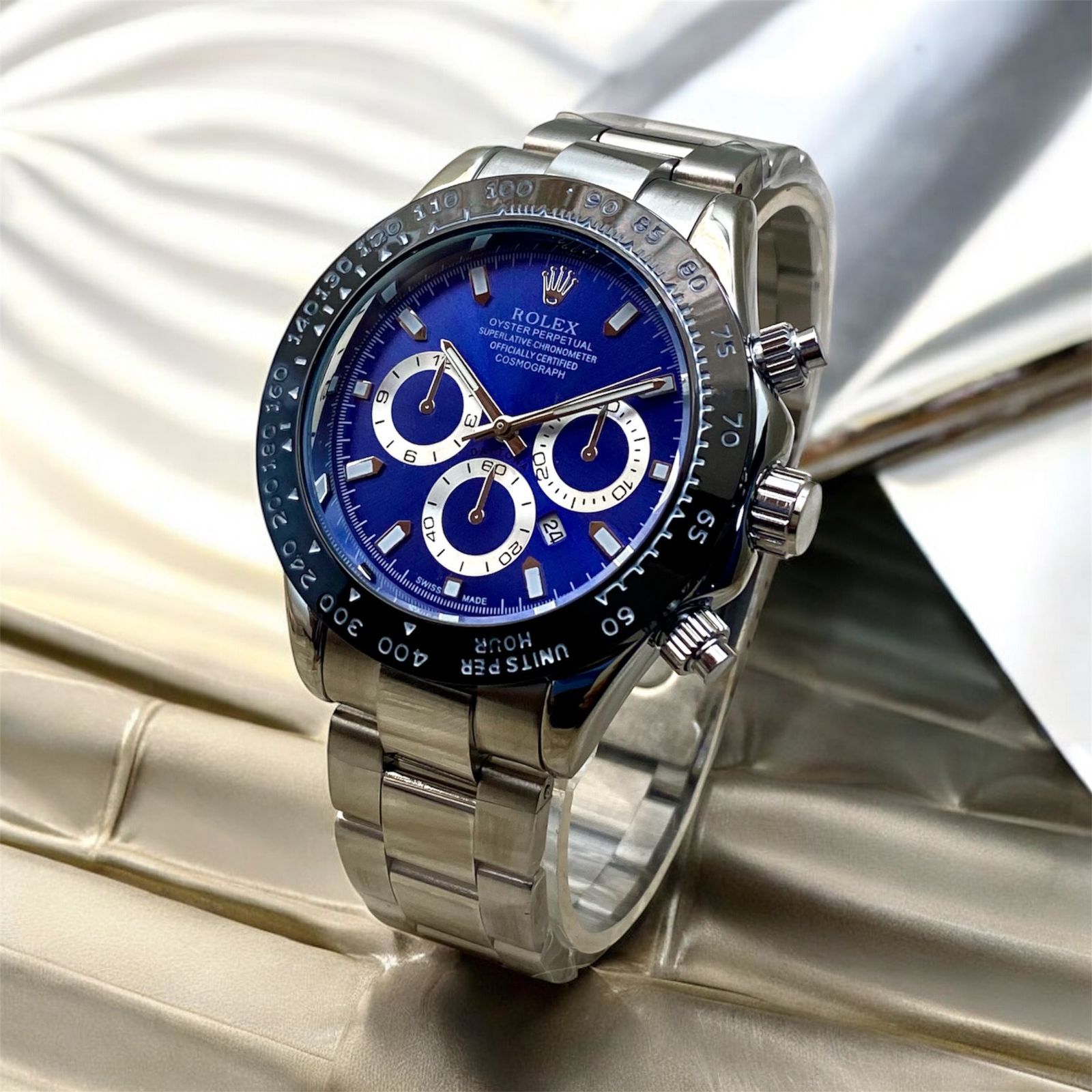 Rolex Daytona – Rotating Bezel with Date Working Feature