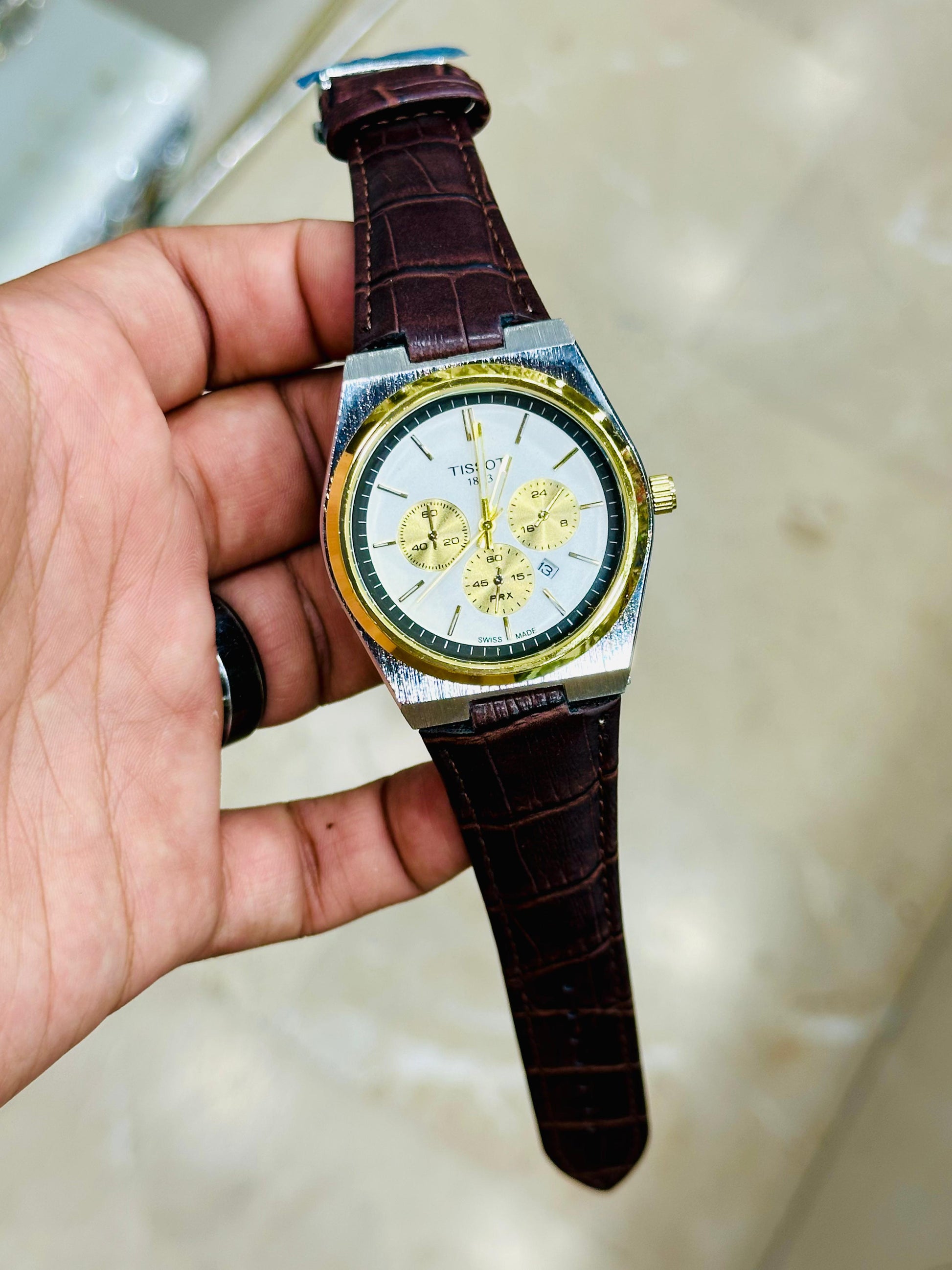 Tissot PRX – Master-Lock Strap with Date Working