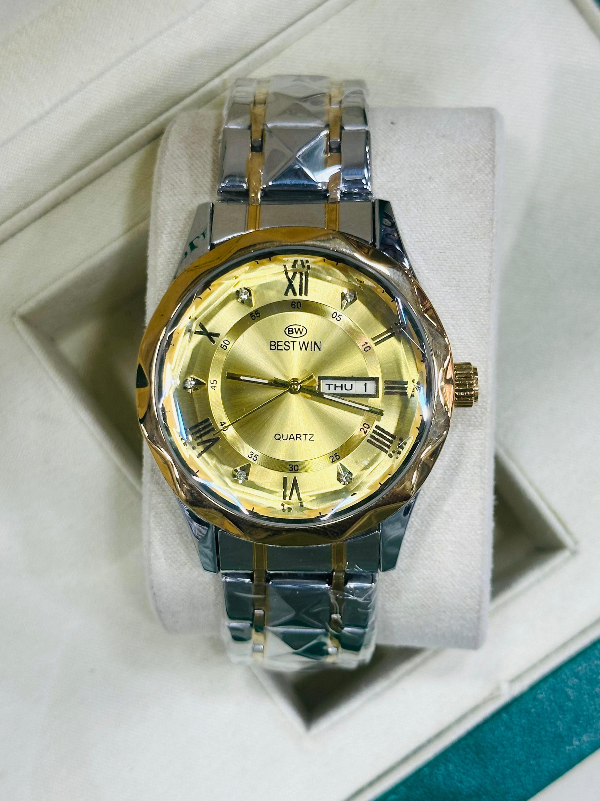 Bestwin – Diamond Glass Luxury Watch with Day-Date Working